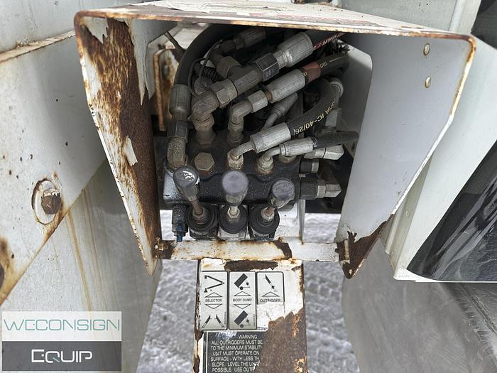 Used 2010 International 4400