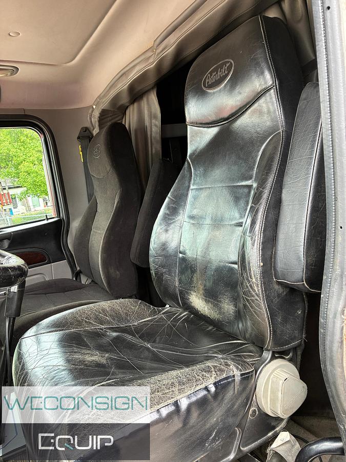 Used 2010 Peterbilt 367 Sleeper Truck Tractor