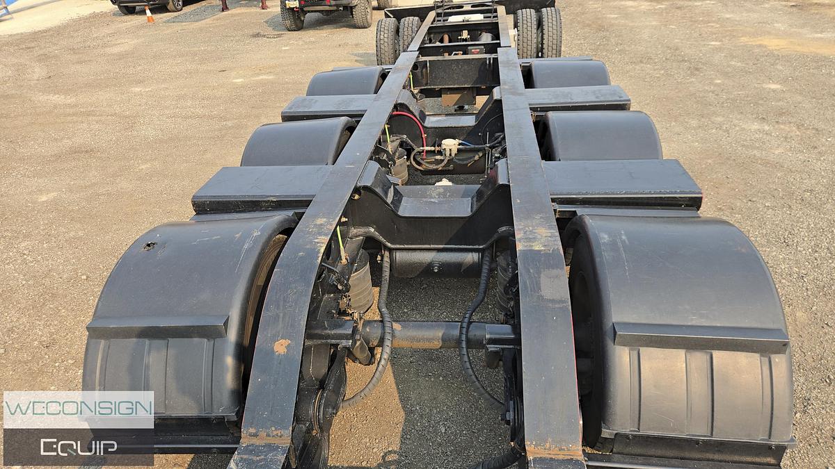 Used 2023 Pacesetter 60T 9 Axle Lowbed Combination