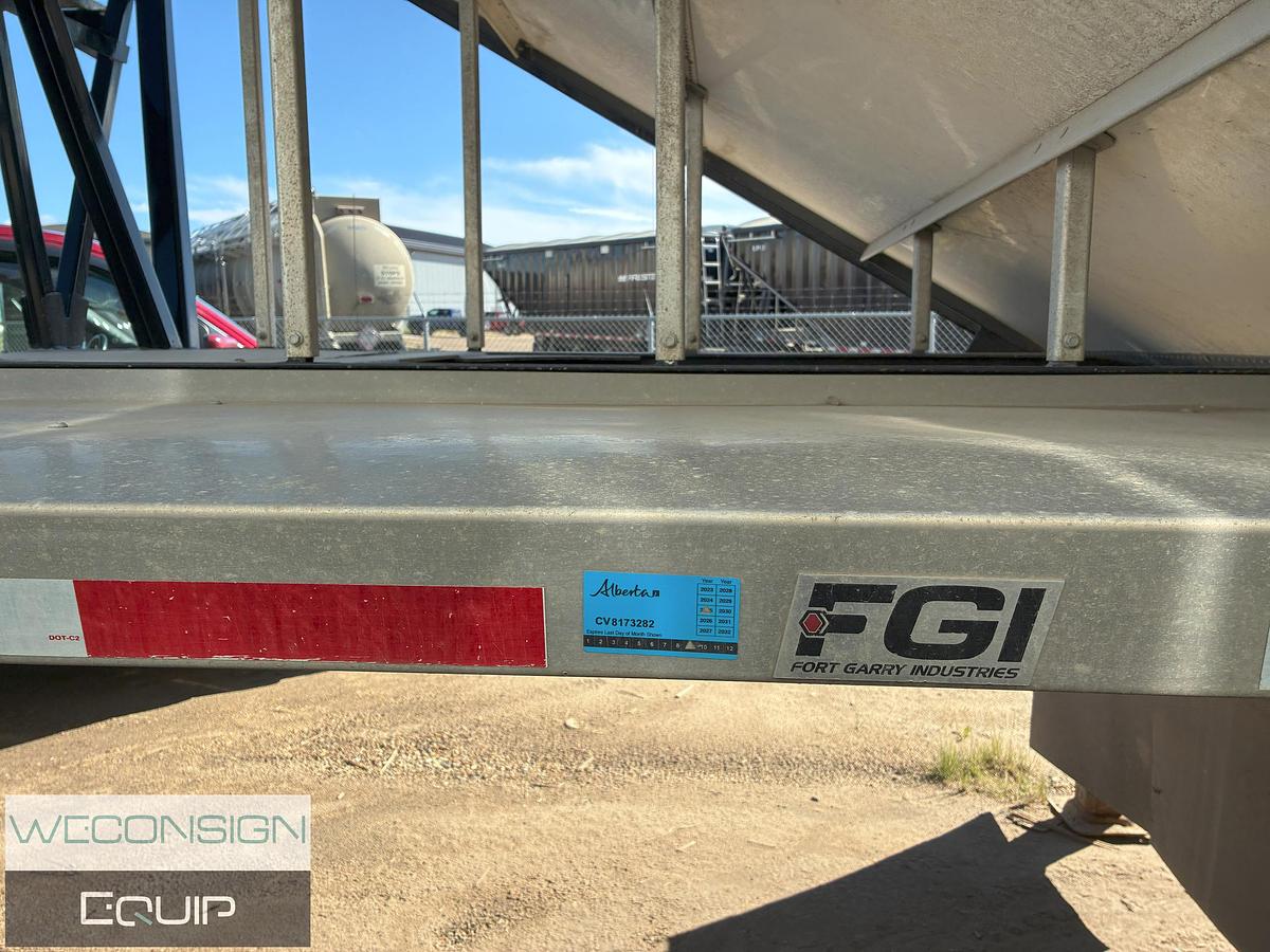 Used 2024 Lode King Super B Bottom End Dump Gravel Trailer