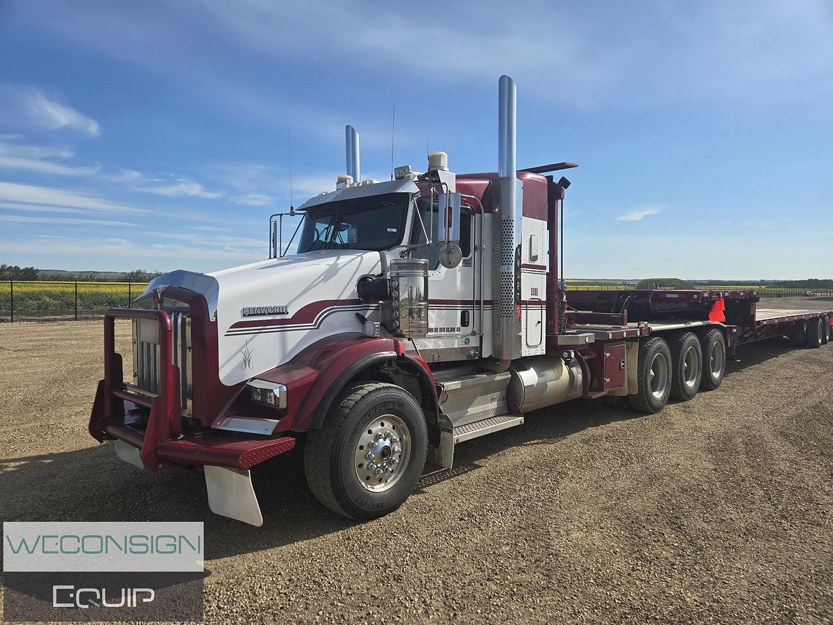 Used 2011 Kenworth T800 Tri Drive Texas Bed Truck