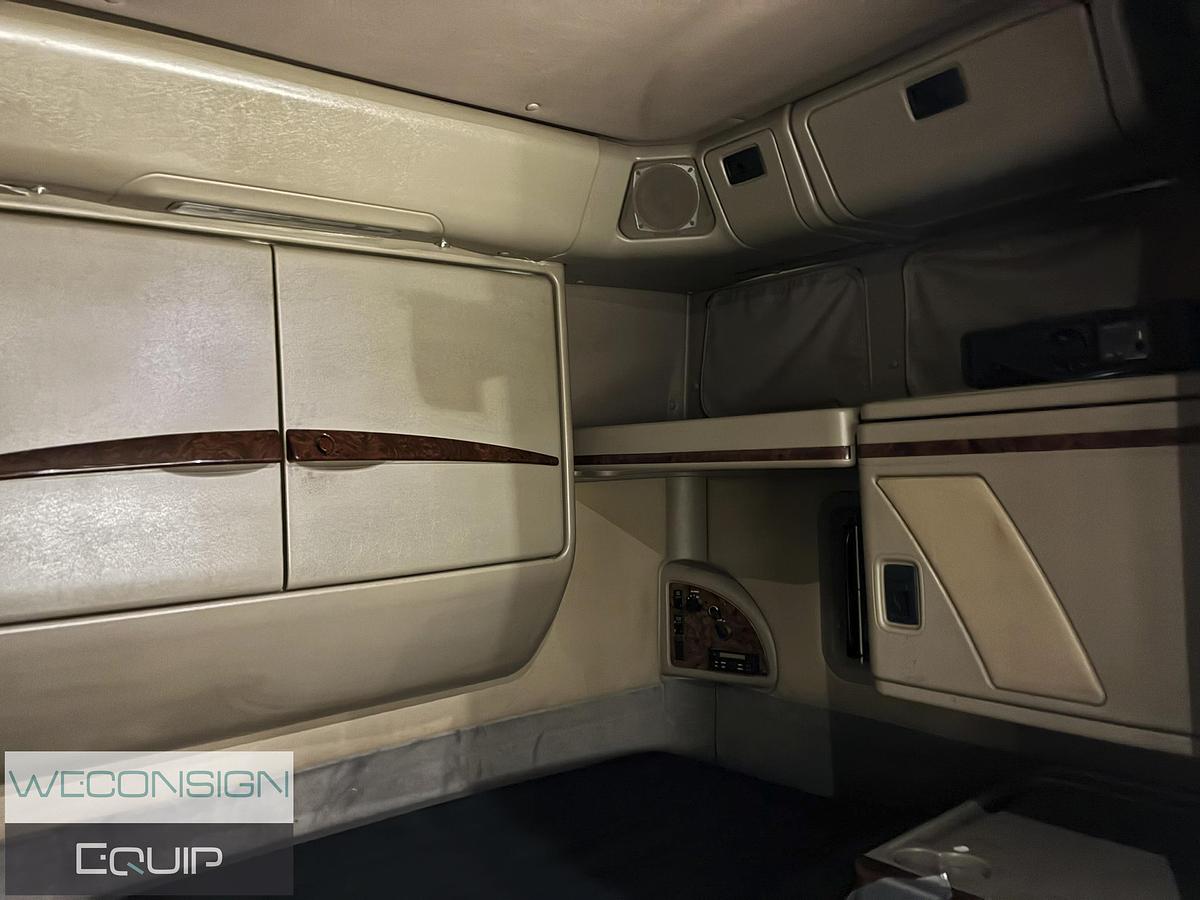 Used 2015 International Eagle Sleeper Truck