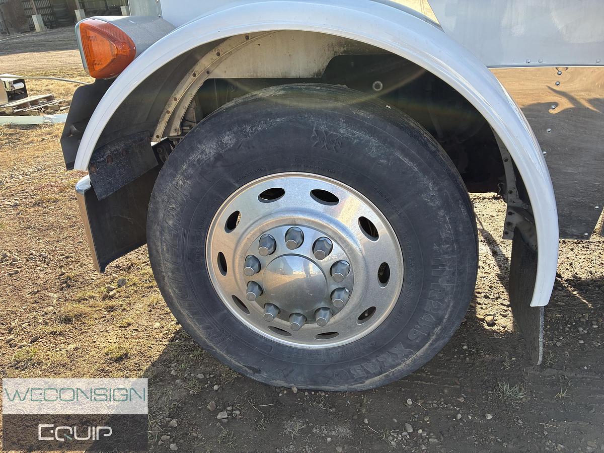 Used 2000 Peterbilt 389