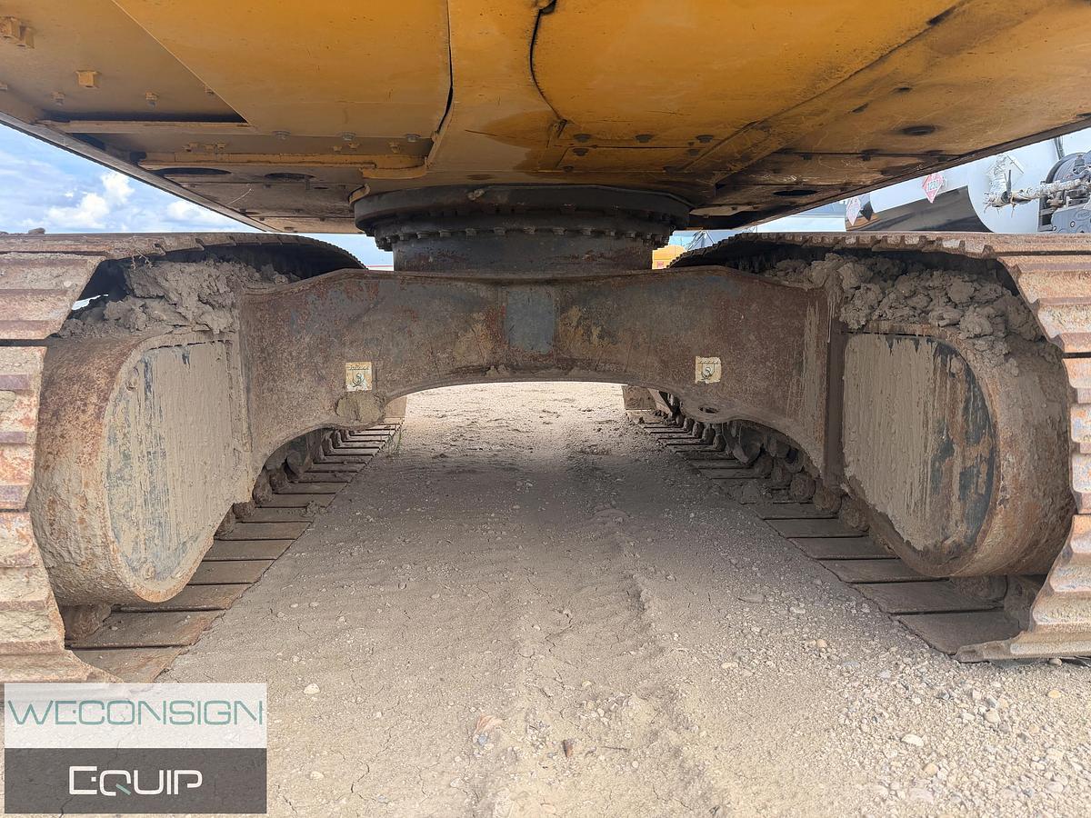 Used Komatsu PC170LC-11