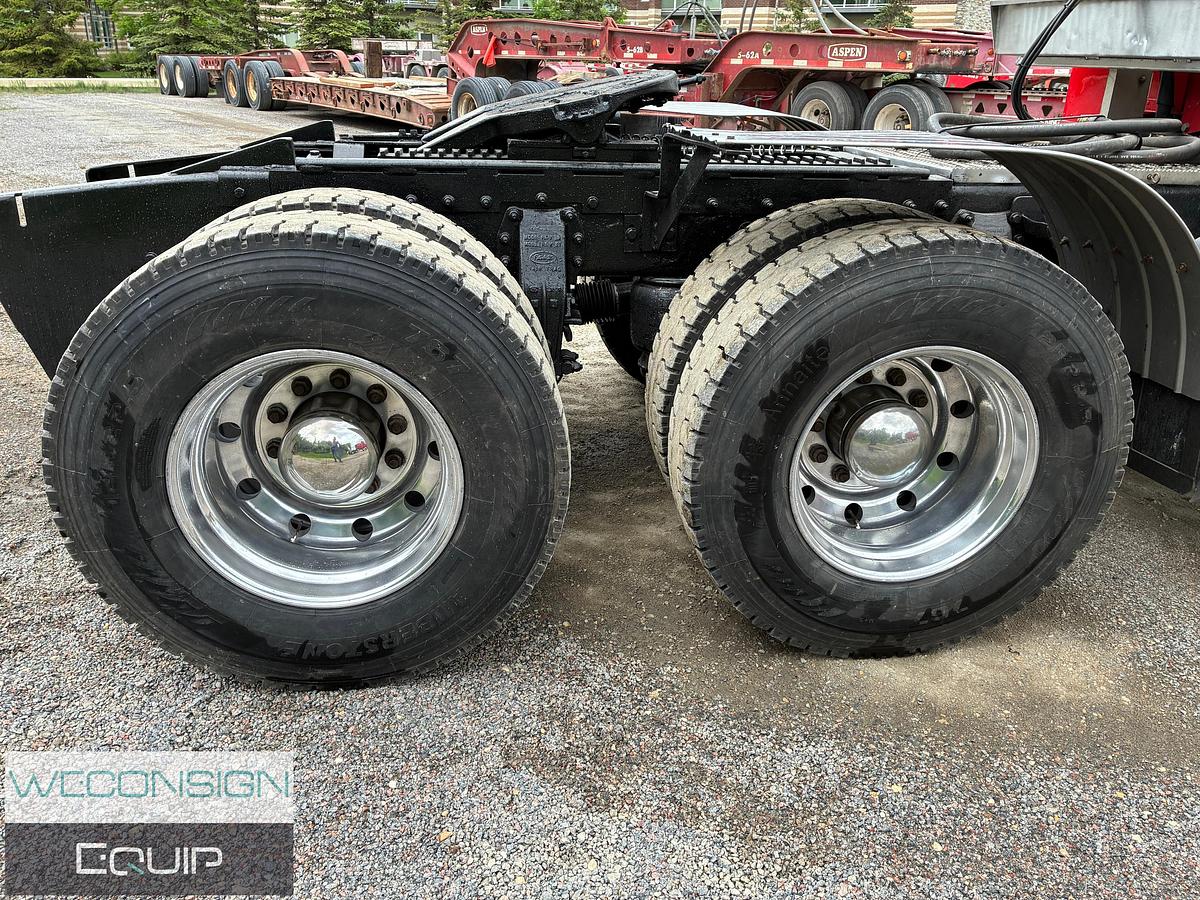 Used 2010 Peterbilt 367 Sleeper Truck Tractor
