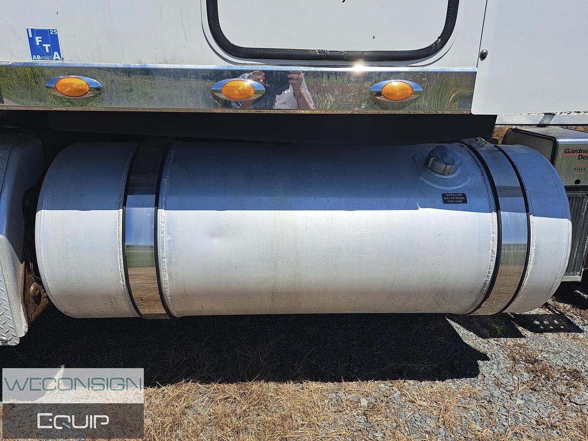 Used 2020 Freightliner Coronado Sleeper Truck Tractor