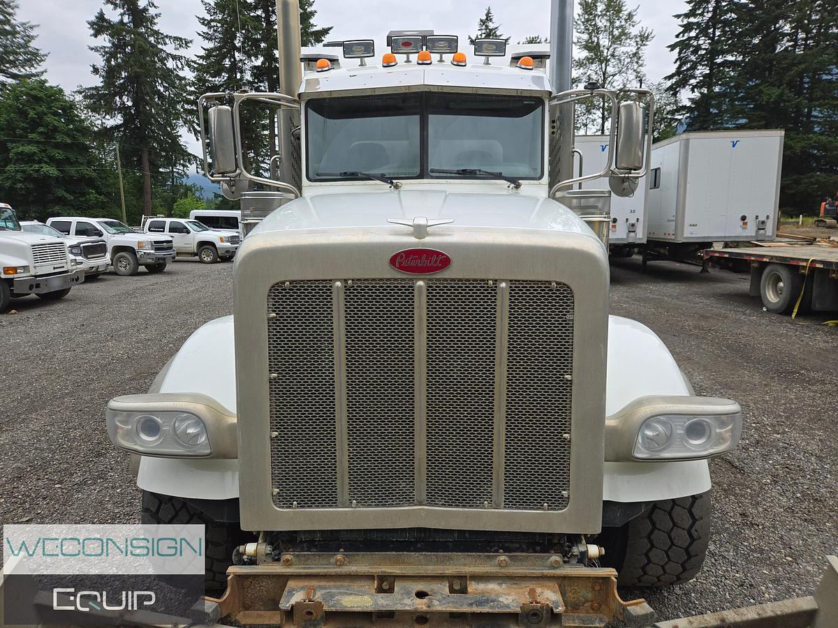 Used 2015 Peterbilt Tri-Axle Hydrovac
