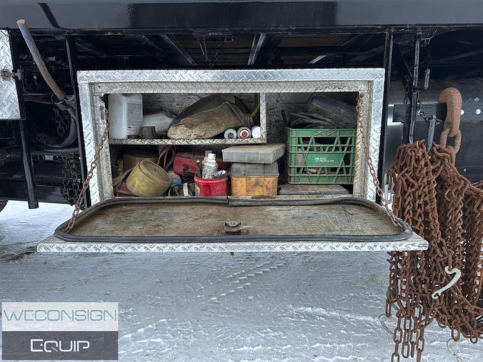 Used 2004 Kenworth C500B Bed Truck