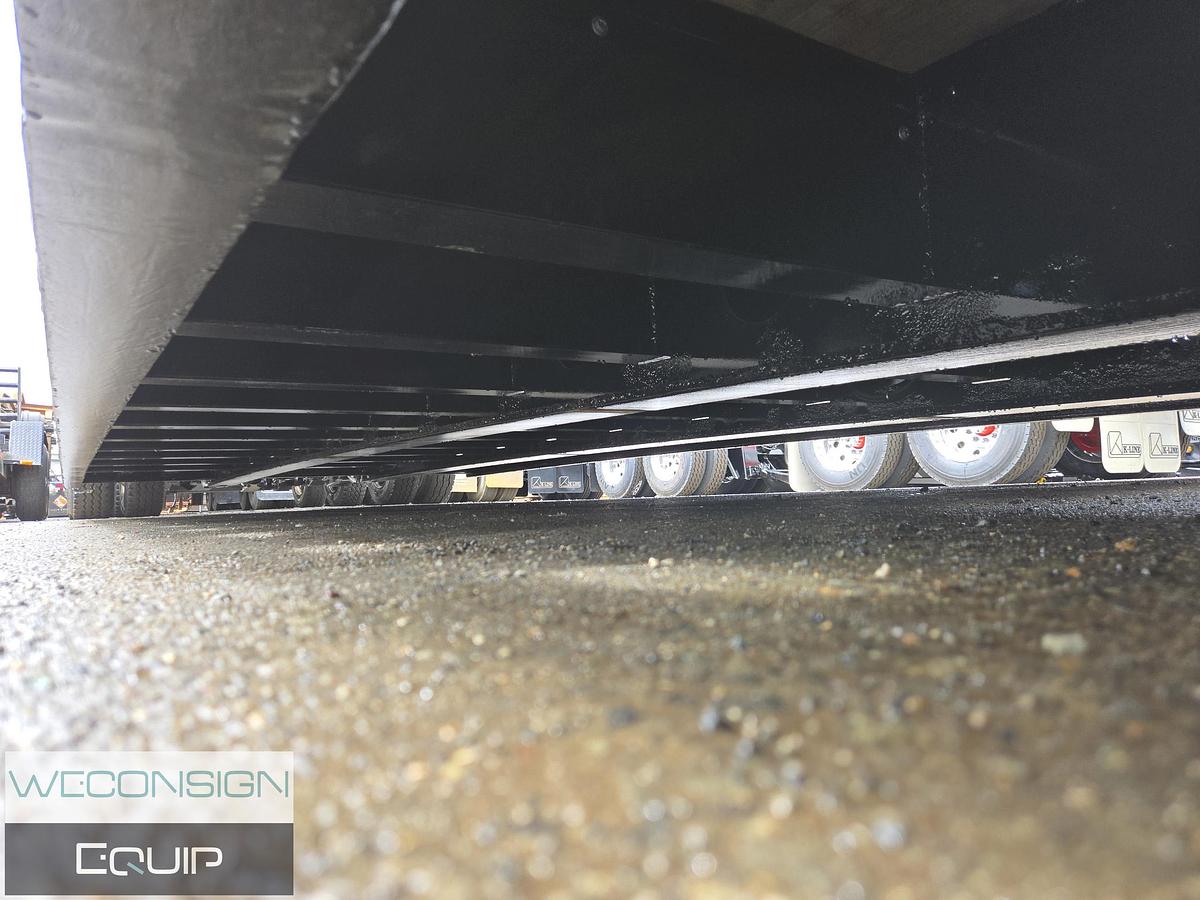 Used 2005 K-Line 60 Ton Lowbed Trailer and Jump Jeep