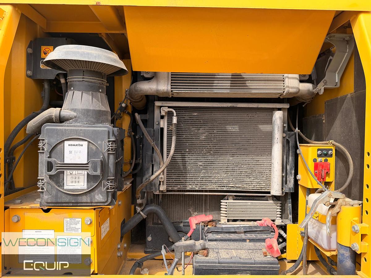 Used Komatsu PC170LC-10 Excavator