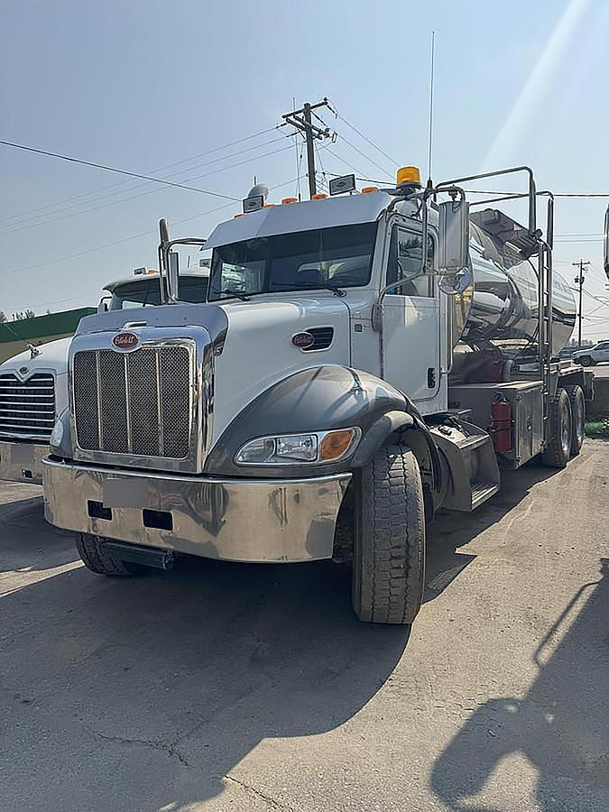 Used 2013 Peterbilt Potable Water Truck
