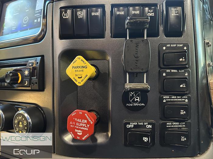 Used 2016 Peterbilt 579