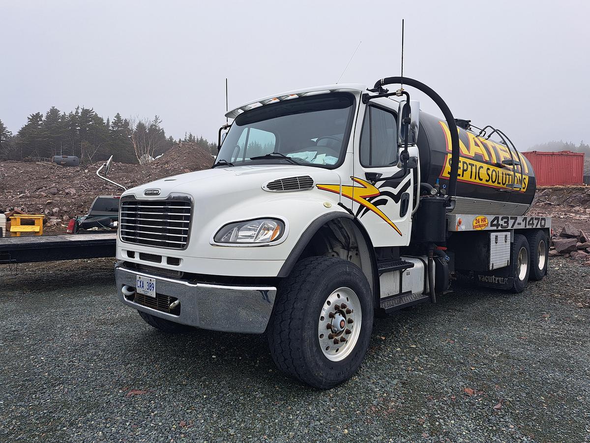 Used 2016 Freightliner M2106