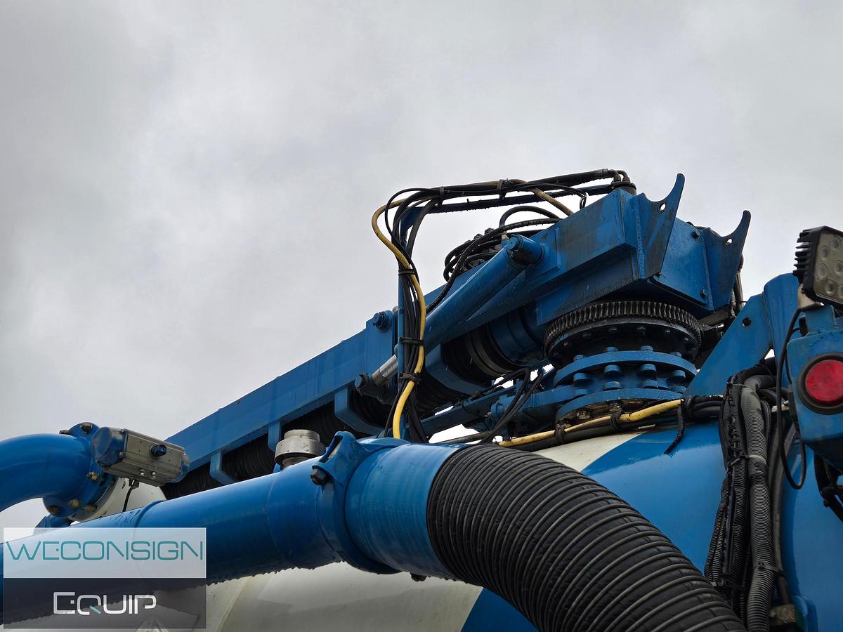 Used 2011 Western Star 4900 Tri-Drive DOT Hydrovac