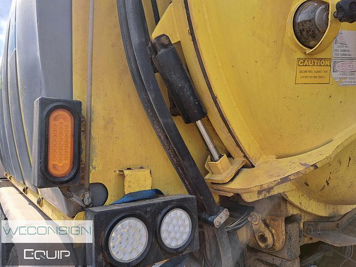 Used 2010 International 7500 SBA