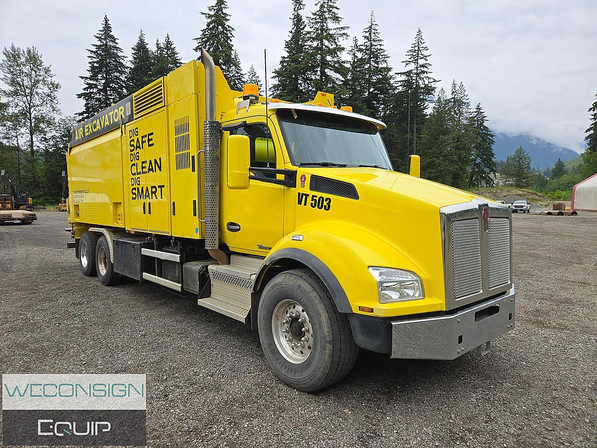 Used 2017 Kenworth T880 Tandem Axle Air Vac