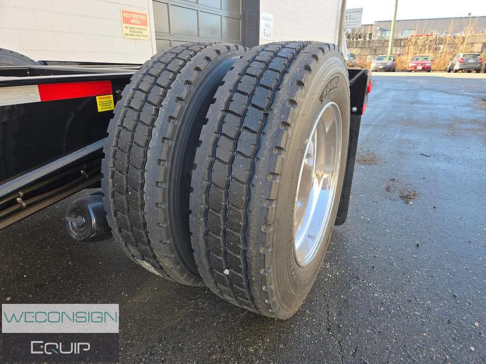 2025 Pacesetter Single Axle 3.78M Fish Mouth Booster