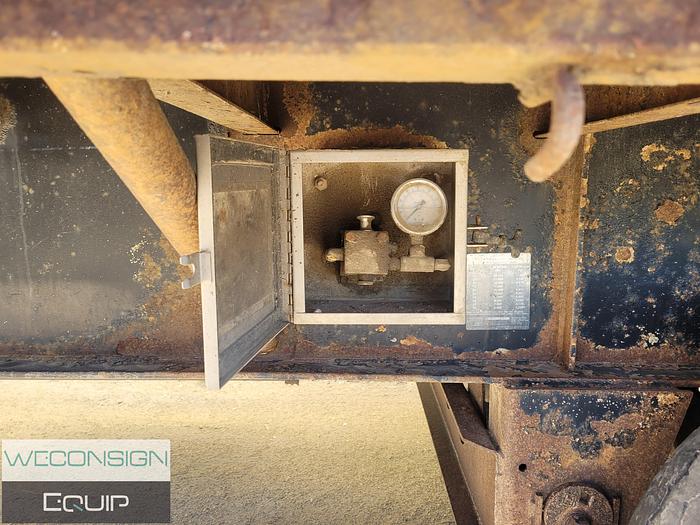 Used 2011 Thruway Super B Hi-Boy Flat Deck SH 76 & SH77