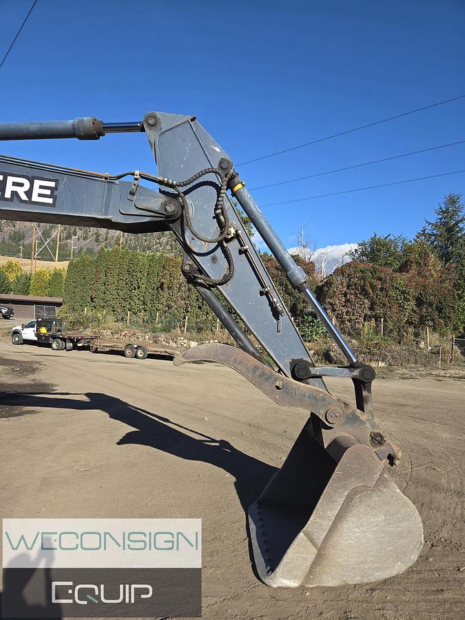 Used 2011 John Deere 225D LC