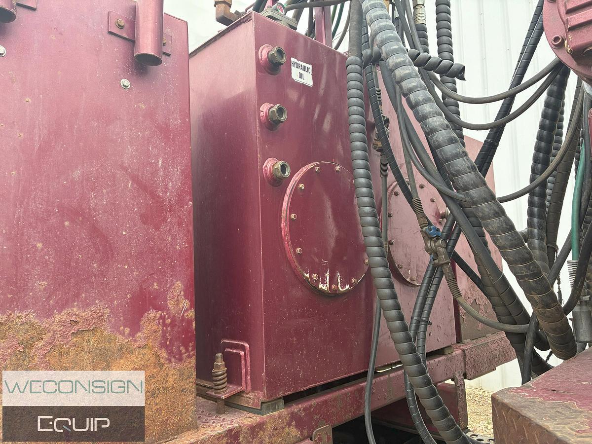 Used 2010 Kenworth SMV01