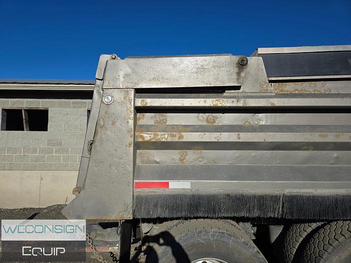 Used 2009 Peterbilt 367 TA Dump Truck