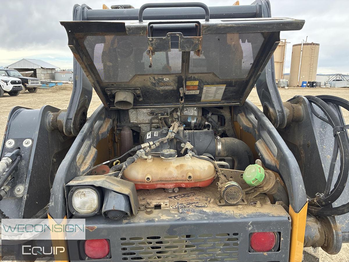 Used John Deere 324G Skid Steer