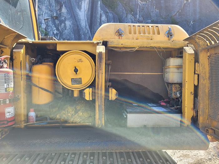 Used 1997 John Deere 200LC  Excavator