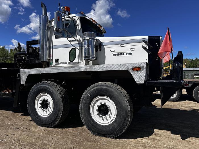 Used 2013 Western Star 6900XD Bed/Deck Truck