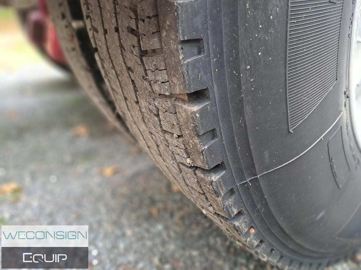 Used 2006 Kenworth W900L Sleeper Tractor