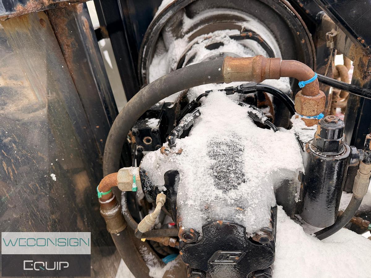 Used 2015 Peterbilt 367 Tri Drive Winch Truck