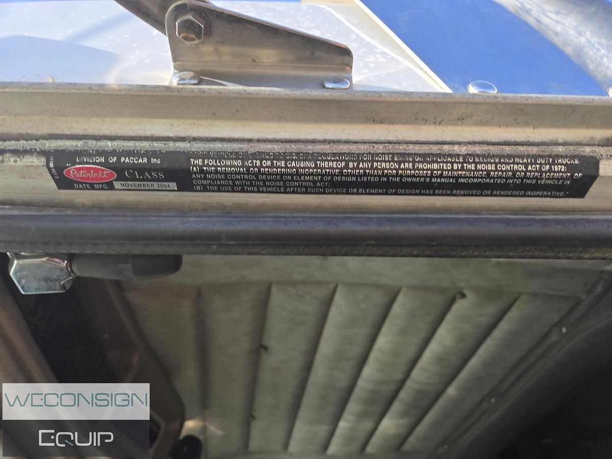 Used 2005 Peterbilt Sleeper Wet Kit Truck