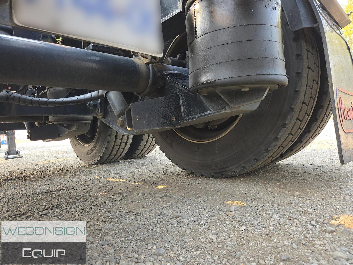 Used 2023 Pacesetter 60T 9 Axle Lowbed Combination