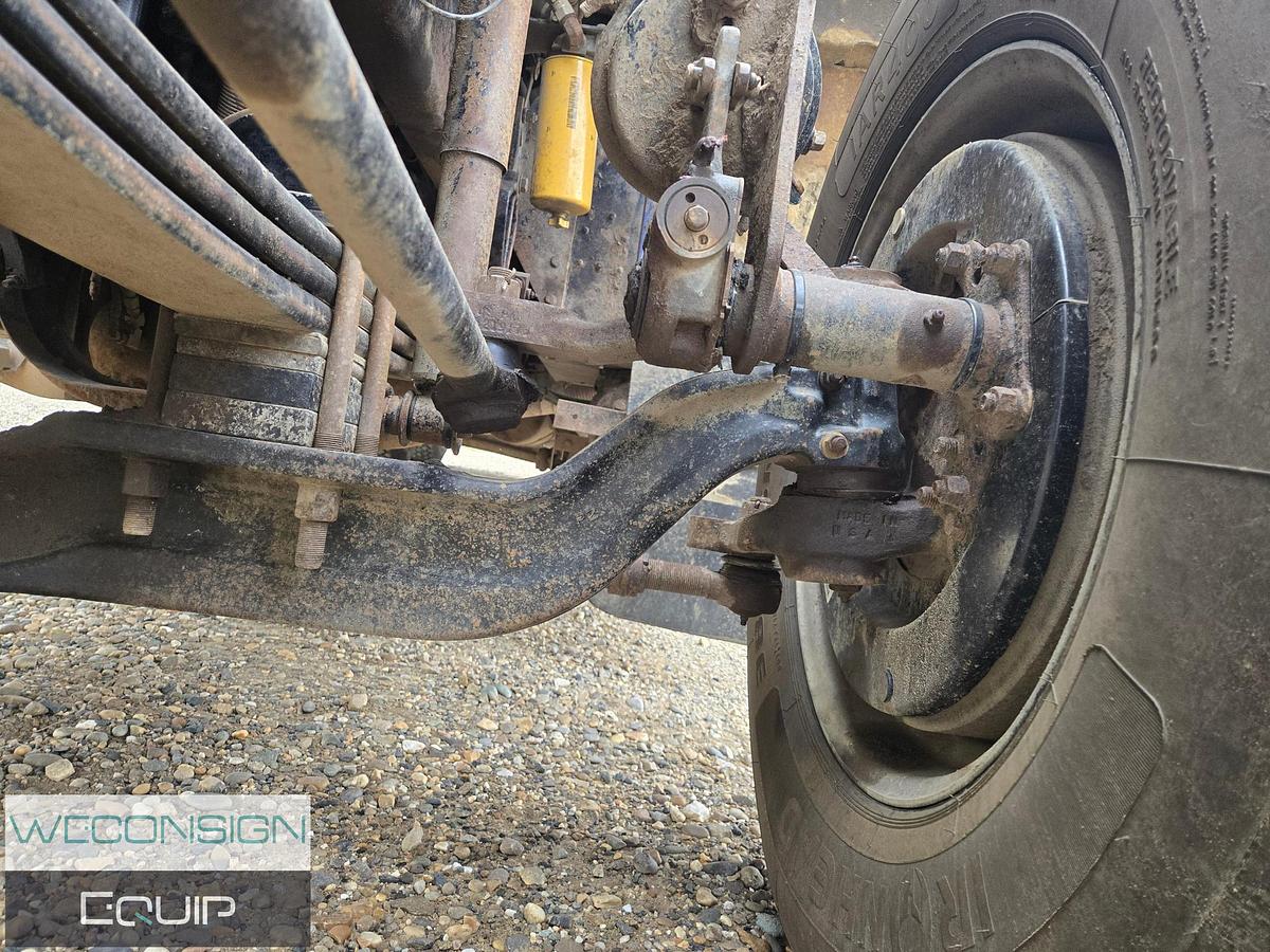 Used 2004 Kenworth T800 Winch Truck