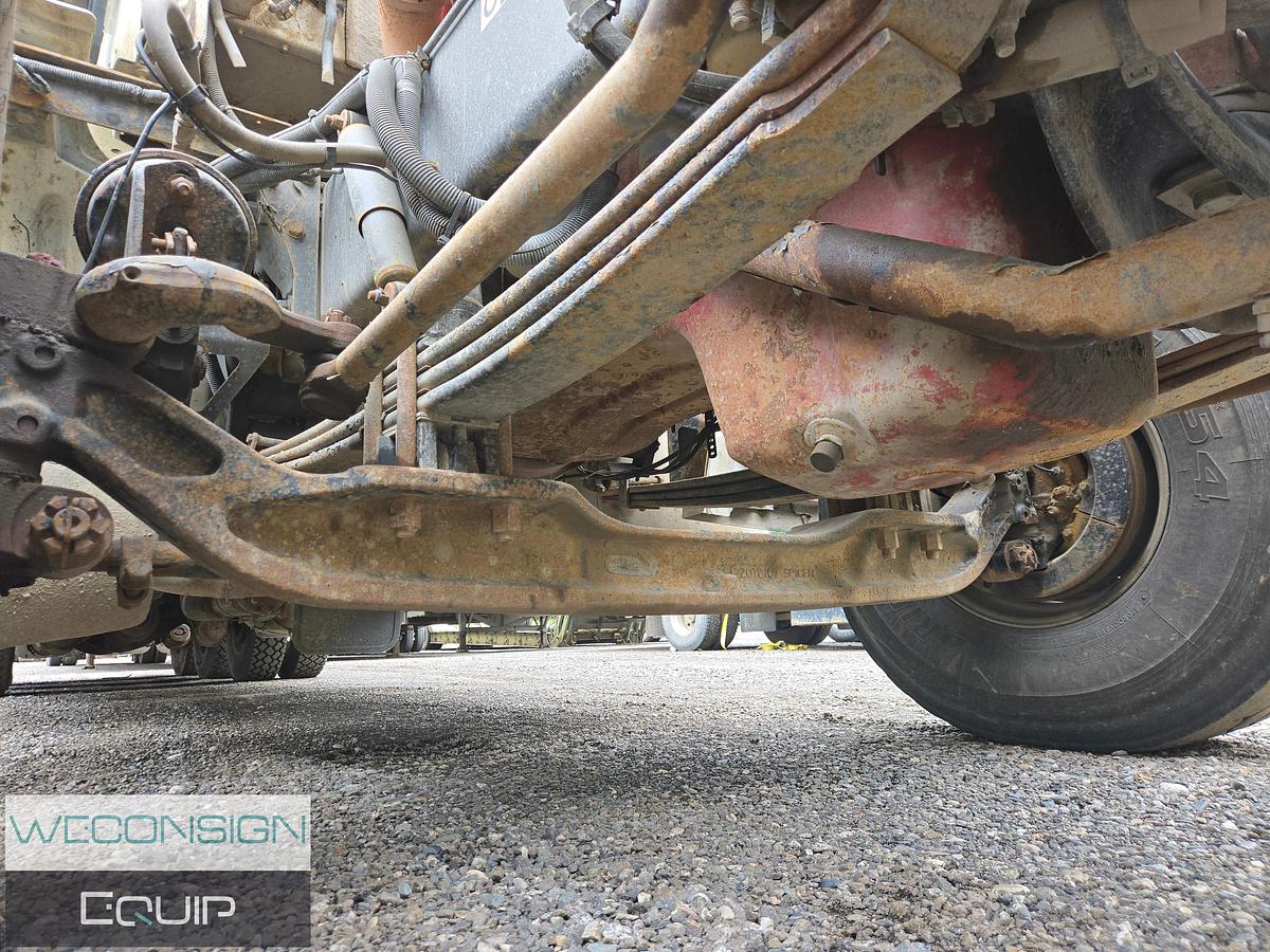 Used 2015 Peterbilt Tri-Axle Hydrovac