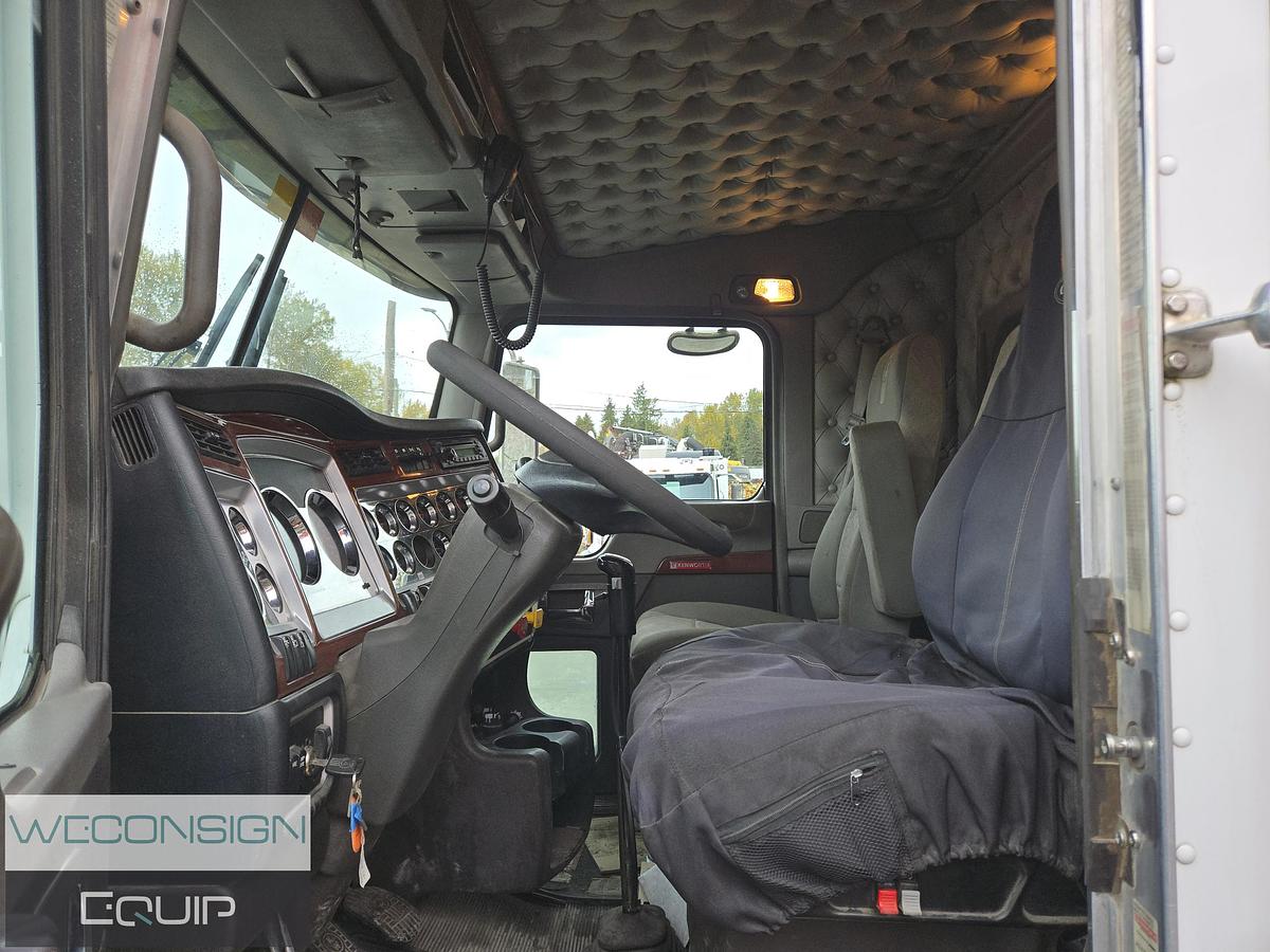 Used 2008 Kenworth T800 Tri Drive Stone Slinger