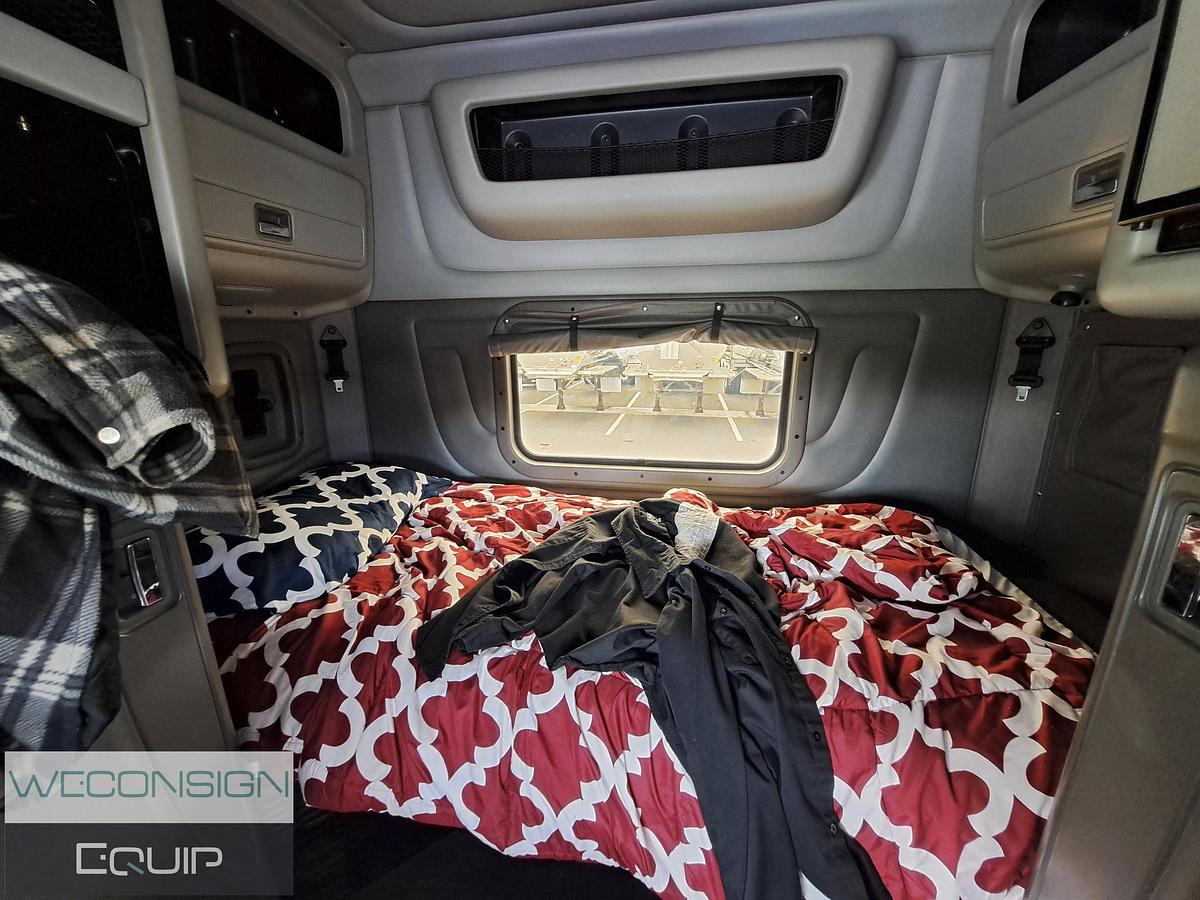 Used 2020 Peterbilt 389