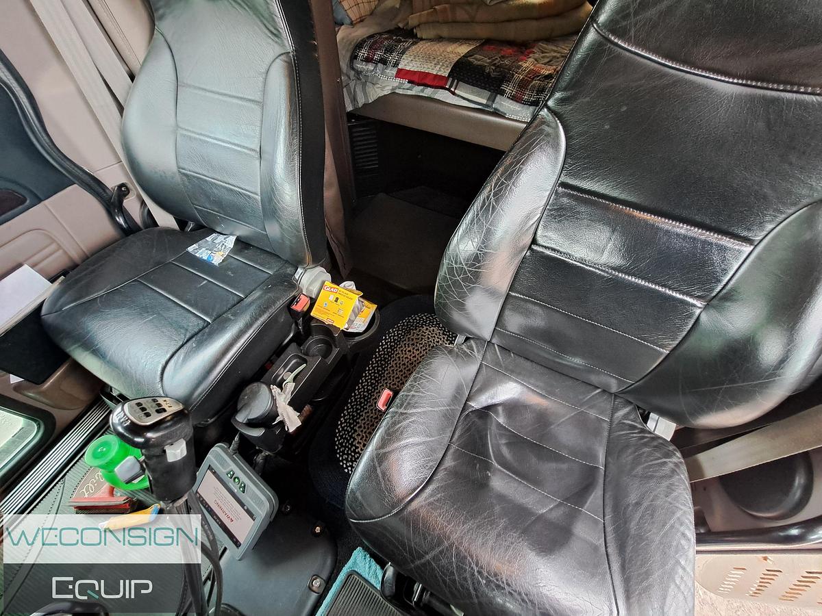 Used 2021 Peterbilt 389 Long Nose