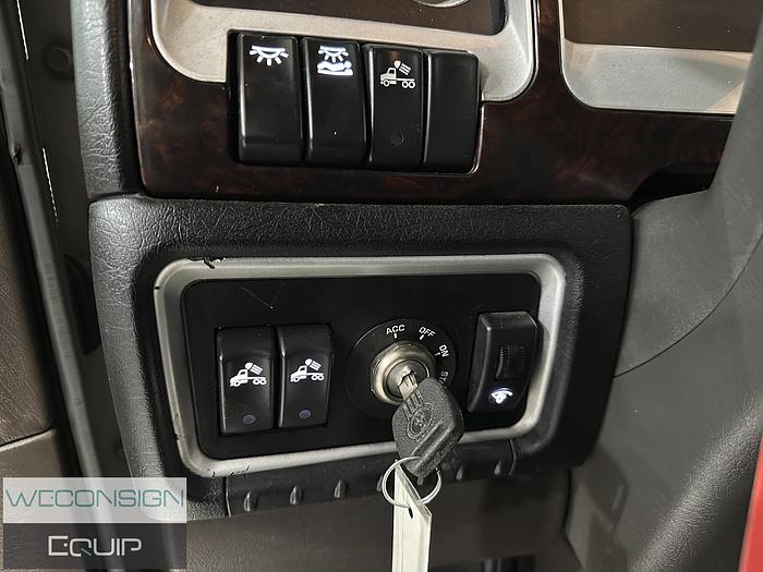 Used 2019 Kenworth W900L Sleeper Tandem Yellow