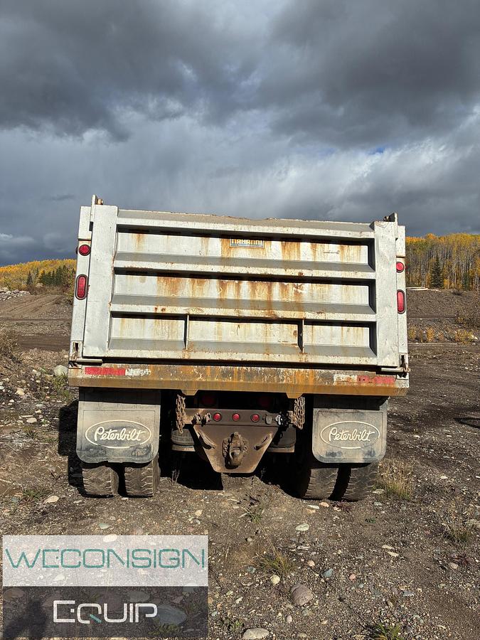 Used 2013 Peterbilt 367 Dump Truck
