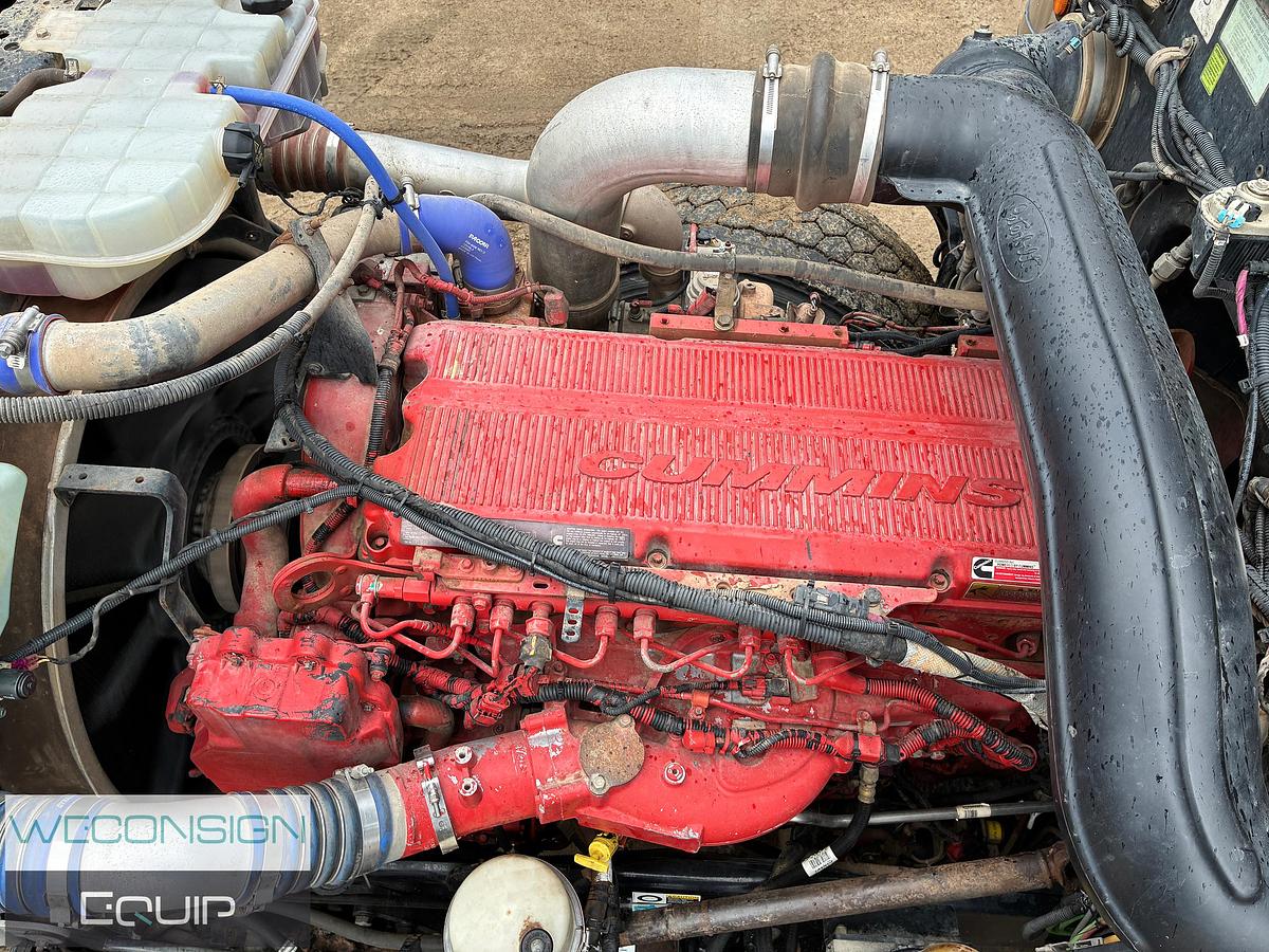 Used 2016 Peterbilt 367 Winch Truck