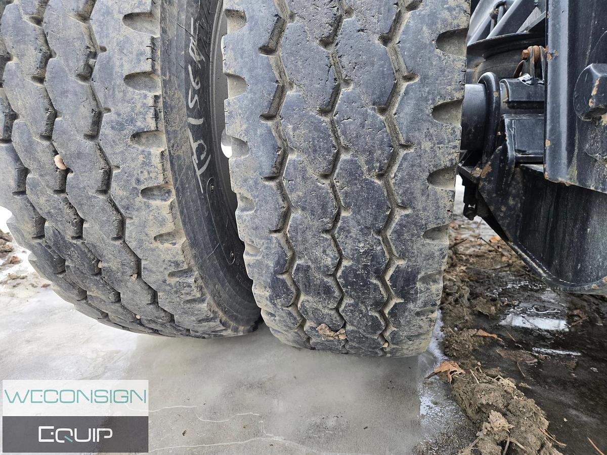 Used 2014 Pacesetter 55T 9 Axle Lowbed/Lowboy Trailer Combination