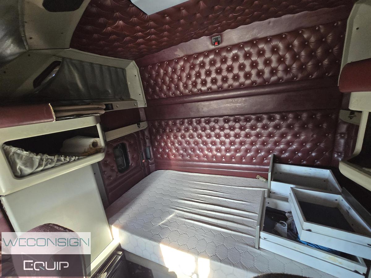 Used 2000 Kenworth W900B