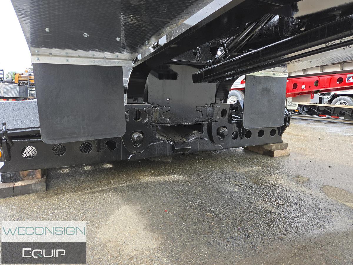 Used 2005 K-Line 60 Ton Lowbed Trailer and Jump Jeep