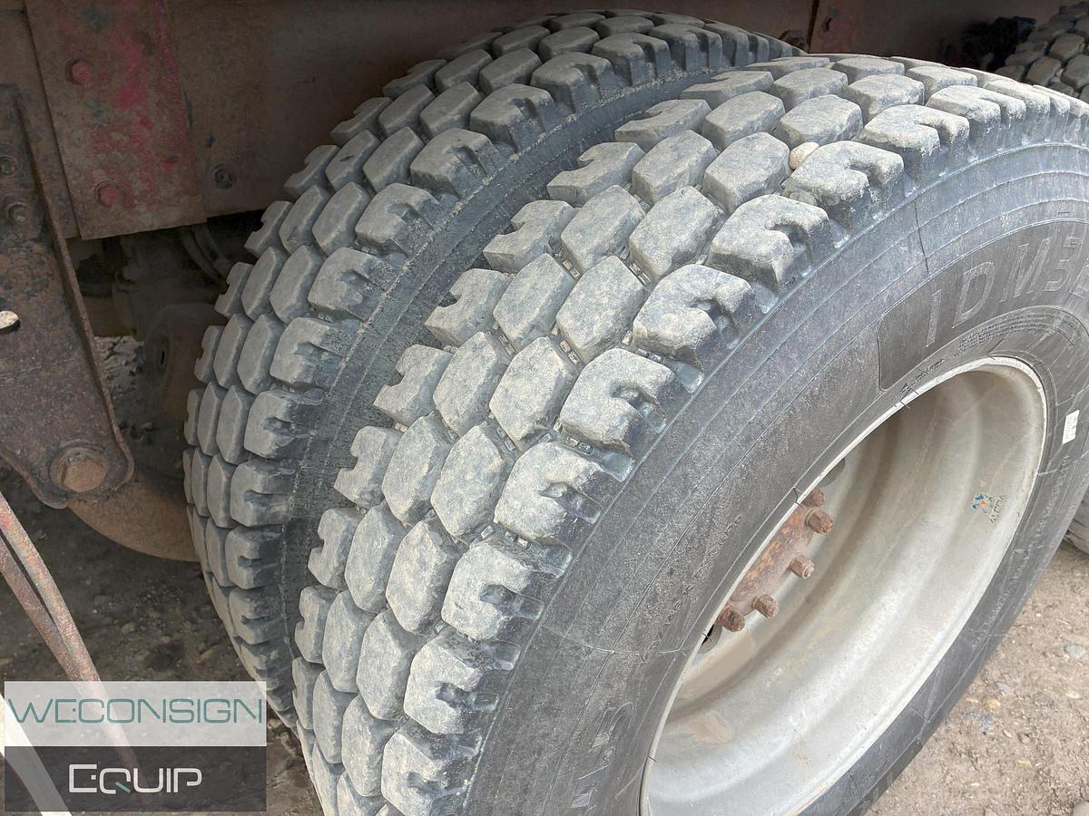 Used 2010 Kenworth T800 Tri Drive Combo Vac