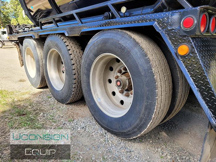 Used 2004 Park / Provac Vacuum Trailer