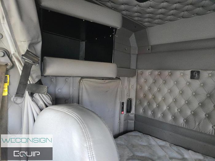 Used 2015 Kenworth T800 Tri Drive Code Semi Vac