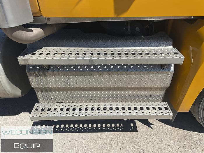 Used 2022 Western Star  49X