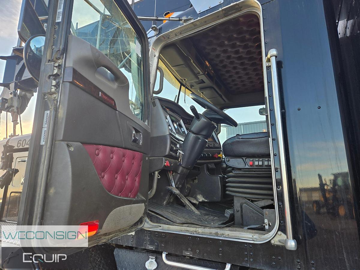 Used 2014 Kenworth C500B 45 Ton Picker Truck