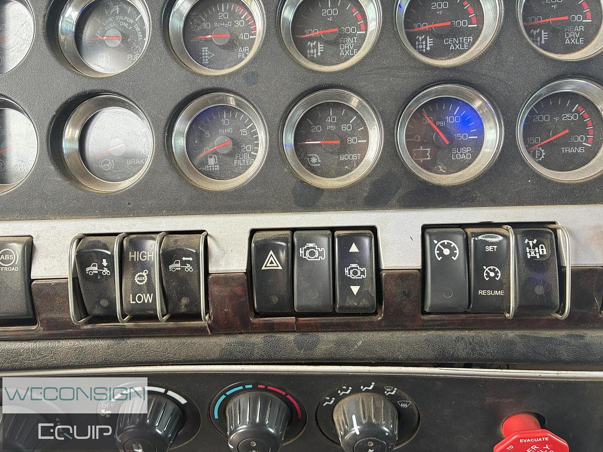 Used 2011 Kenworth C500 45 Ton Picker Truck