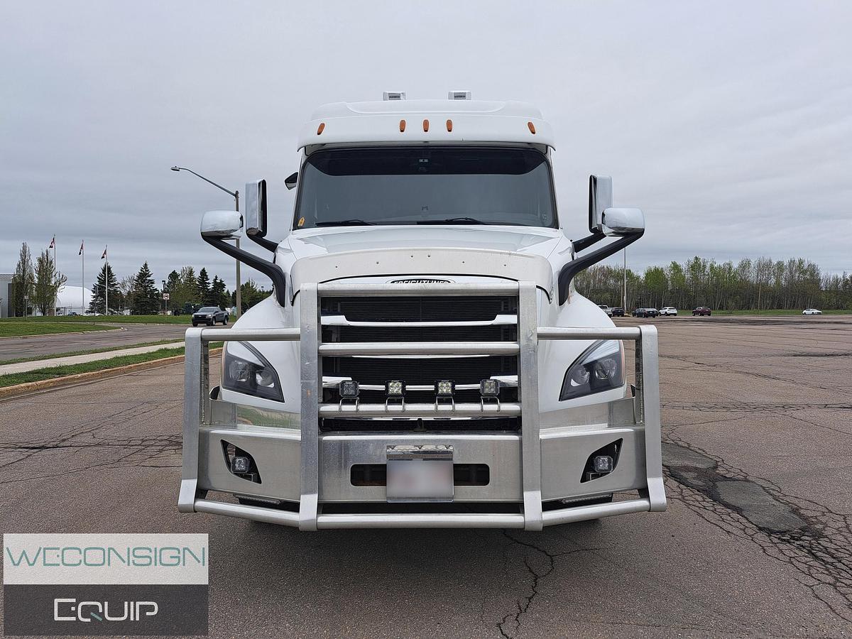 Used 2020 Freightliner Cascadia